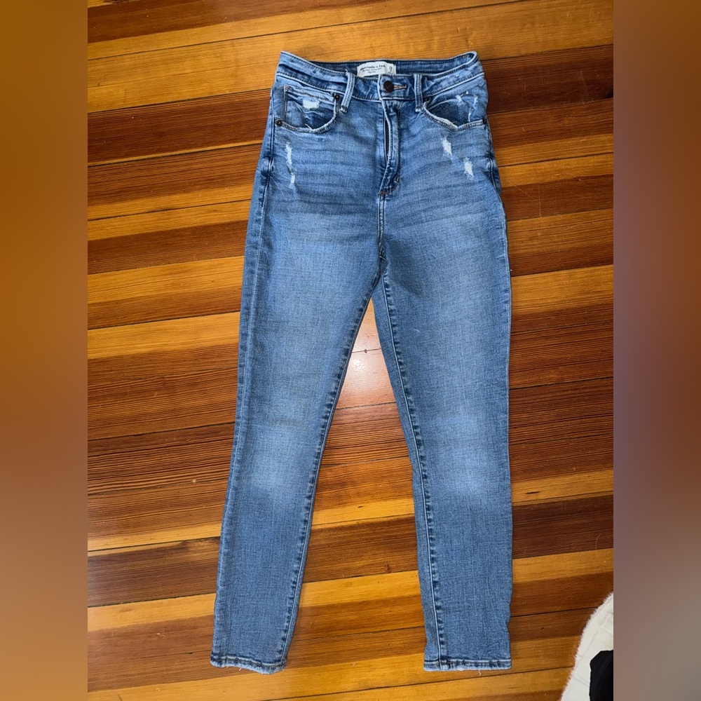 Abercrombie Jeans!